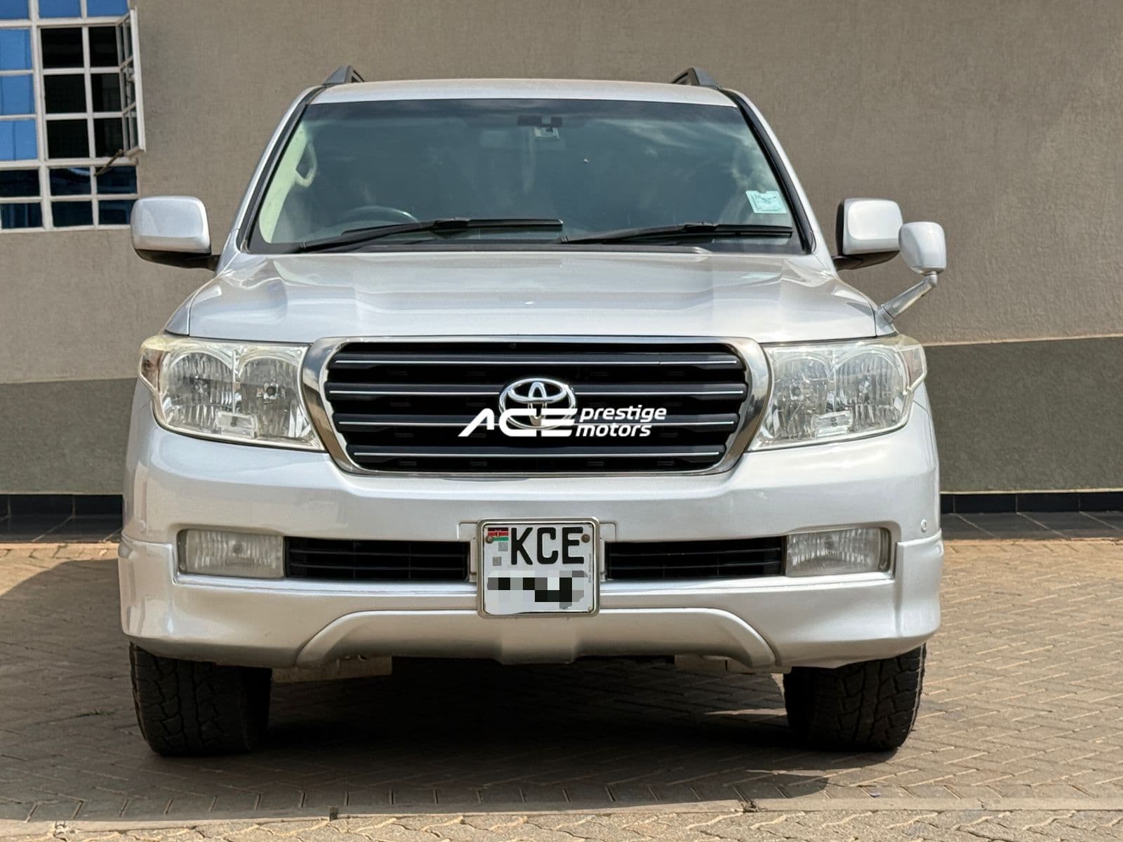 Image of Toyota Land Cruiser LC200 YOM - 2008