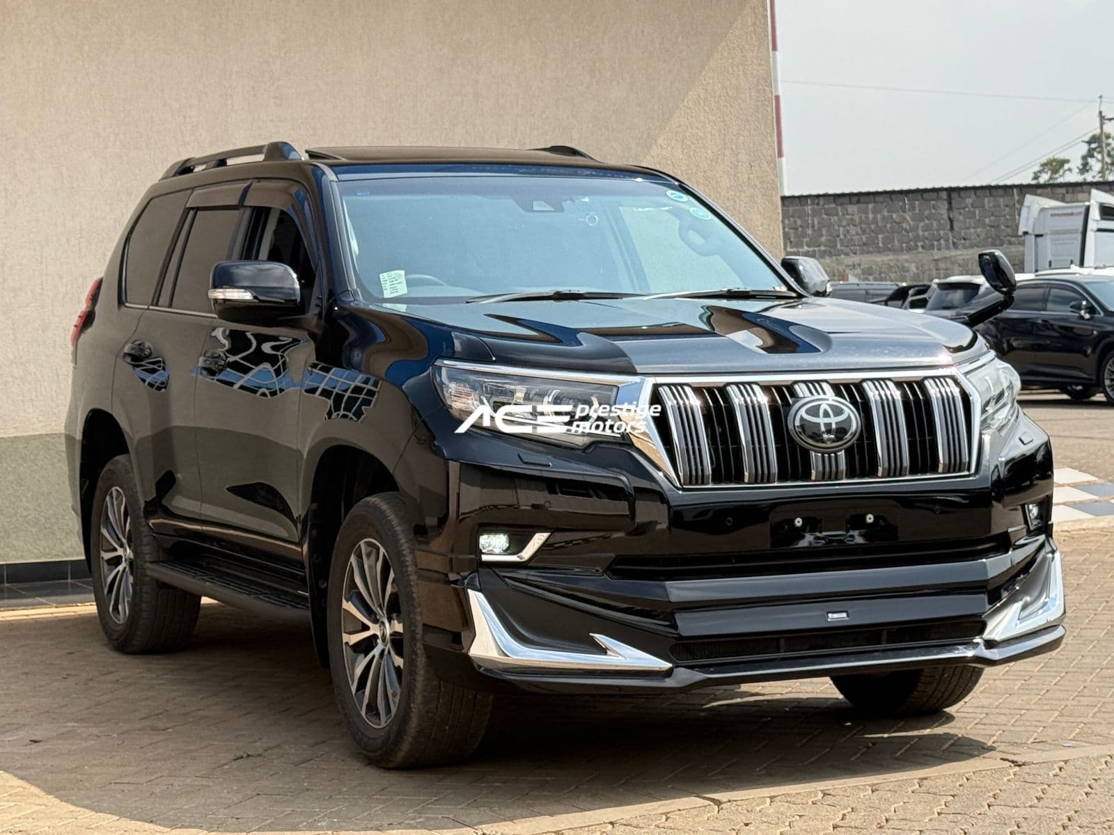 Image of Toyota Land Cruiser Prado TX YOM - 2018