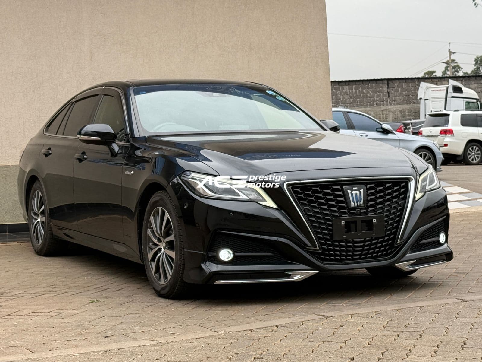 Image of Toyota Crown Hybrid/Sunroof YOM - 2018