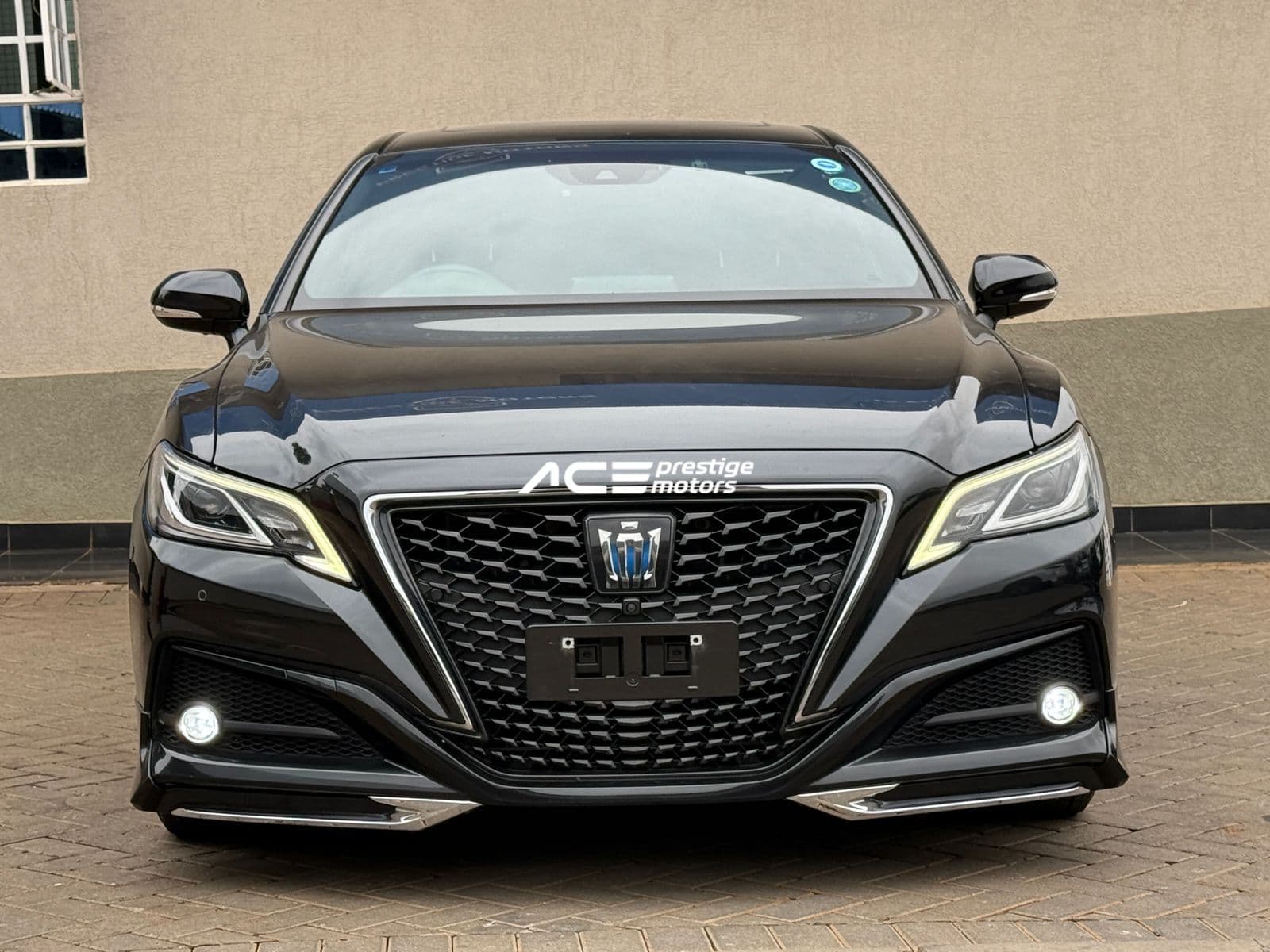 Image of Toyota Crown Hybrid/Sunroof YOM - 2018