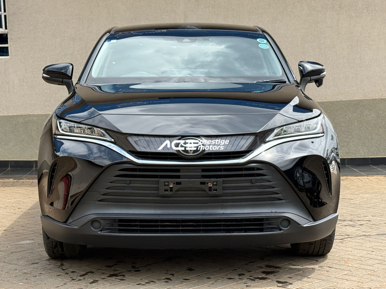 Image of Toyota Harrier YOM - 2020