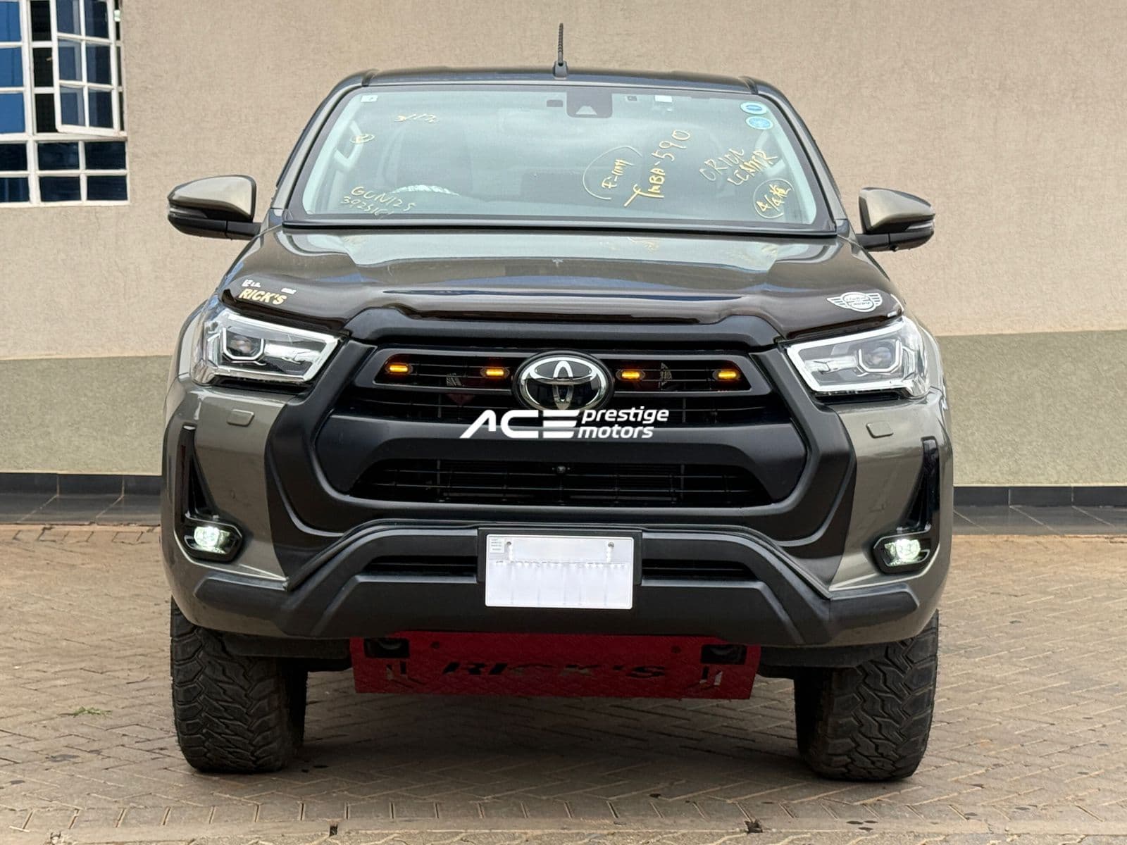 Image of Toyota Hilux  YOM - 2021