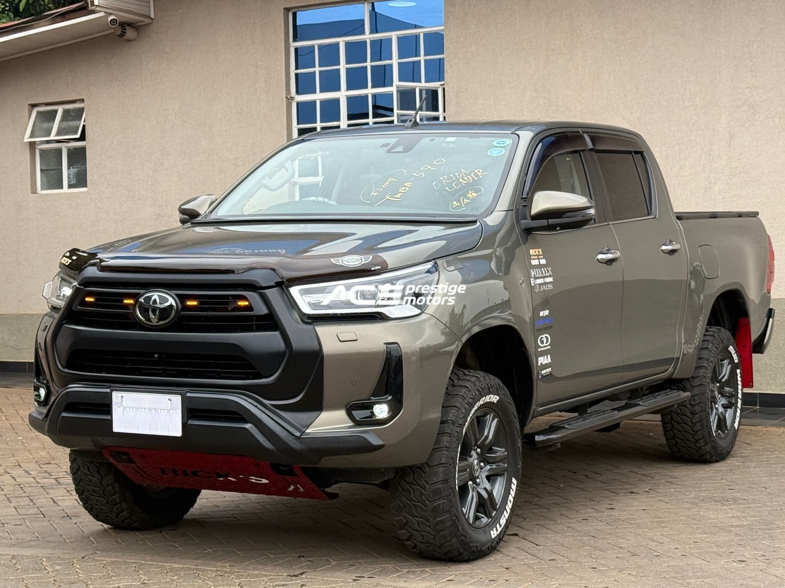 Image of Toyota Hilux  YOM - 2021