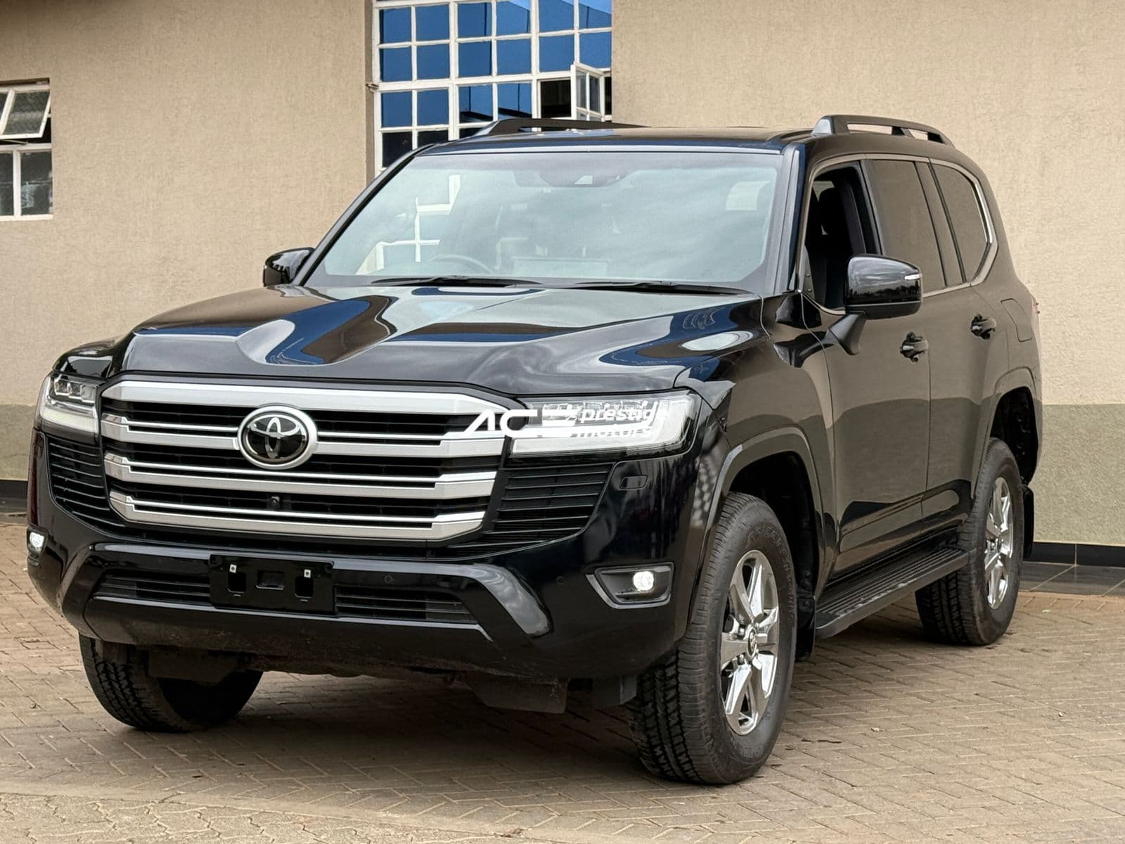 Image of Toyota Land Cruiser LC300 YOM - 2021