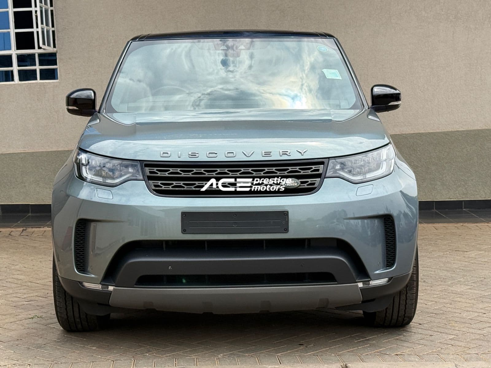 Image of  Land Rover Discovery V HSE YOM - 2018