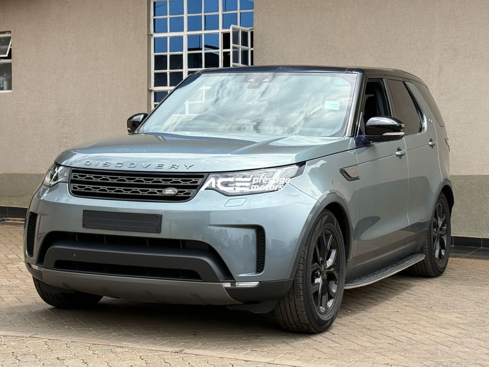 Image of  Land Rover Discovery V HSE YOM - 2018