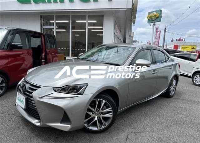 Image of  Lexus IS 300h Version L YOM - 2019