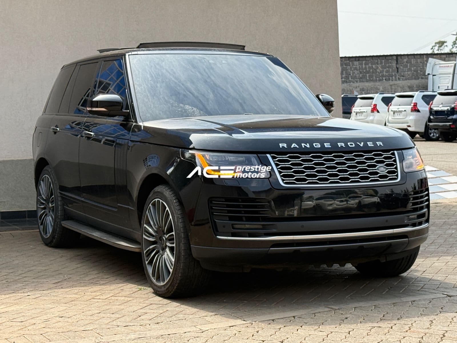 Image of  Range Rover Vogue SE  YOM - 2019