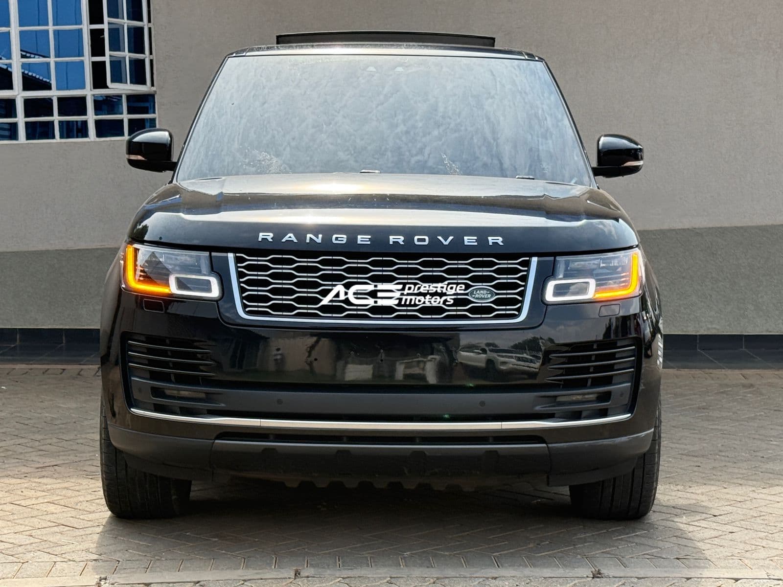 Image of  Range Rover Vogue SE  YOM - 2019
