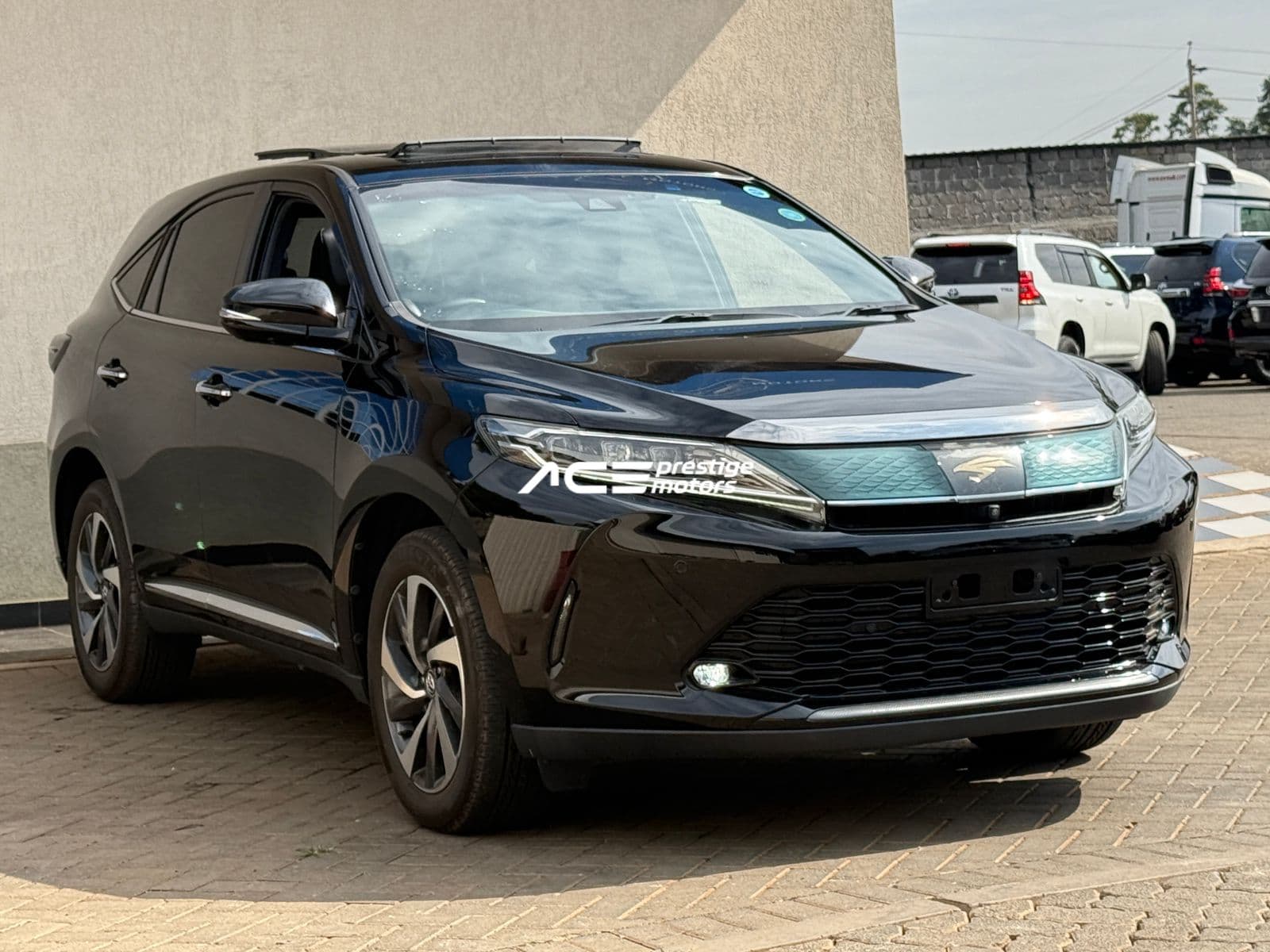 Image of Toyota Harrier Turbo YOM - 2018