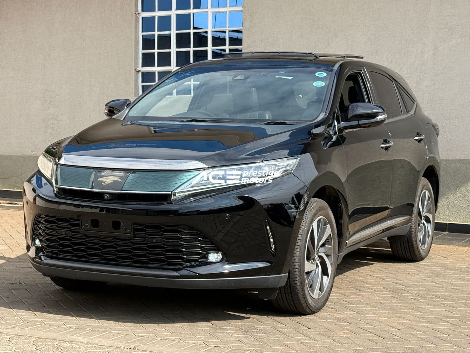 Image of Toyota Harrier Turbo YOM - 2018