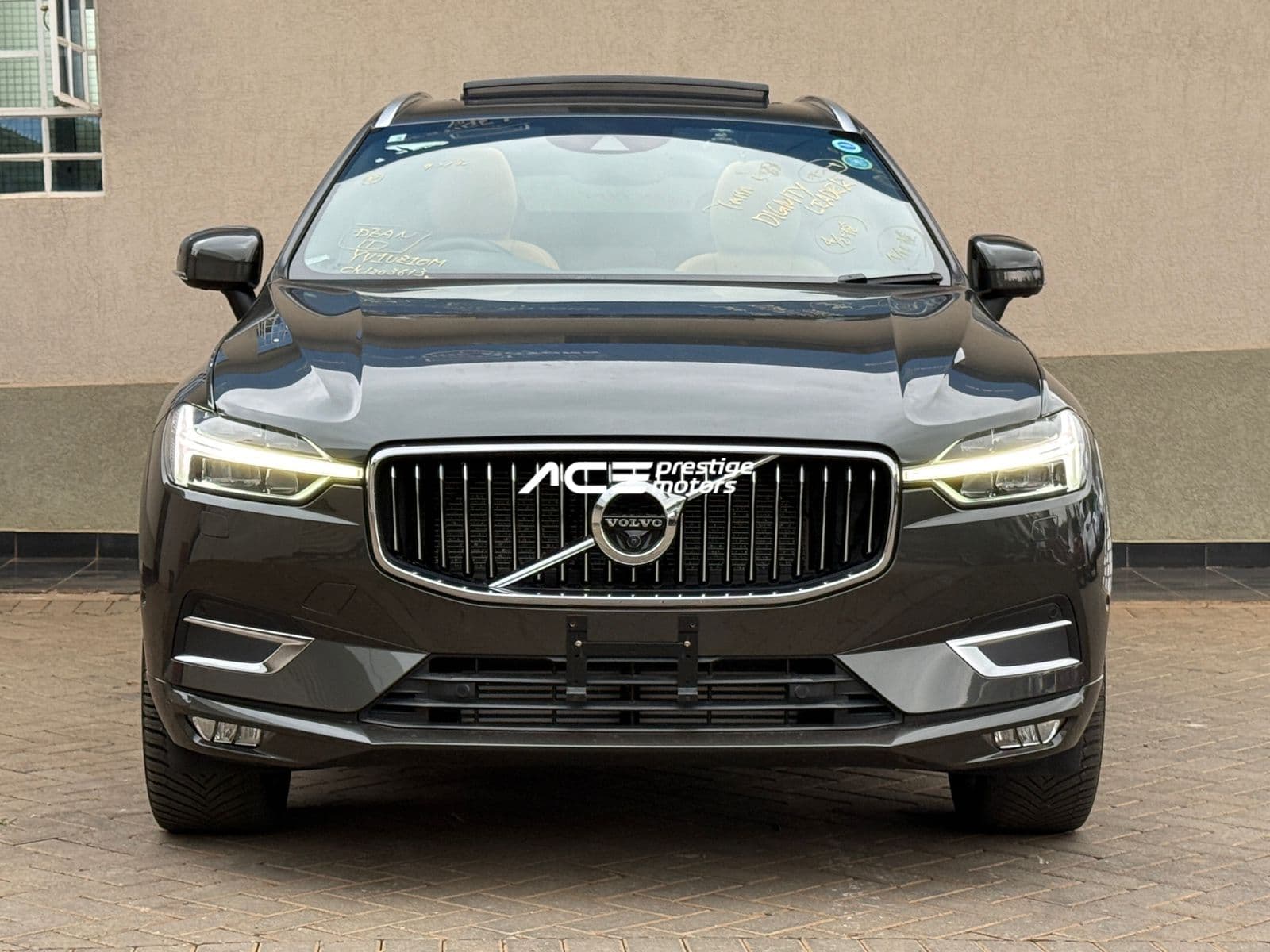 Image of Volvo XC60 T5 Inscription AWD YOM - 2018