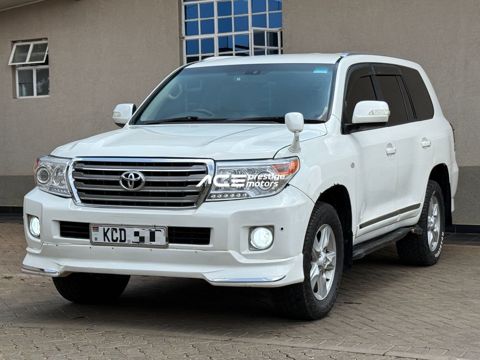 Image of Toyota Land Cruiser LC200  YOM - 2008