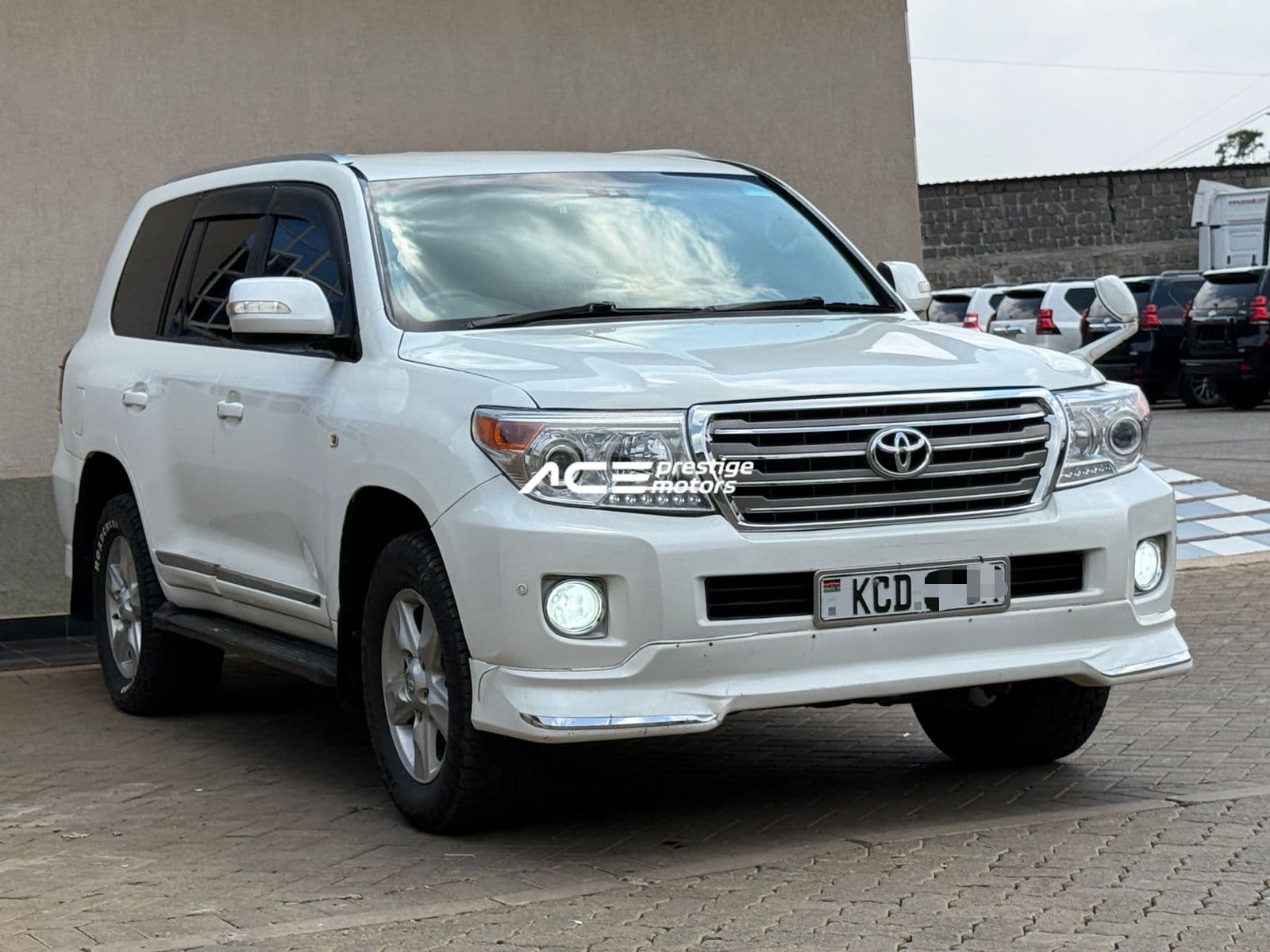 Image of Toyota Land Cruiser LC200  YOM - 2008