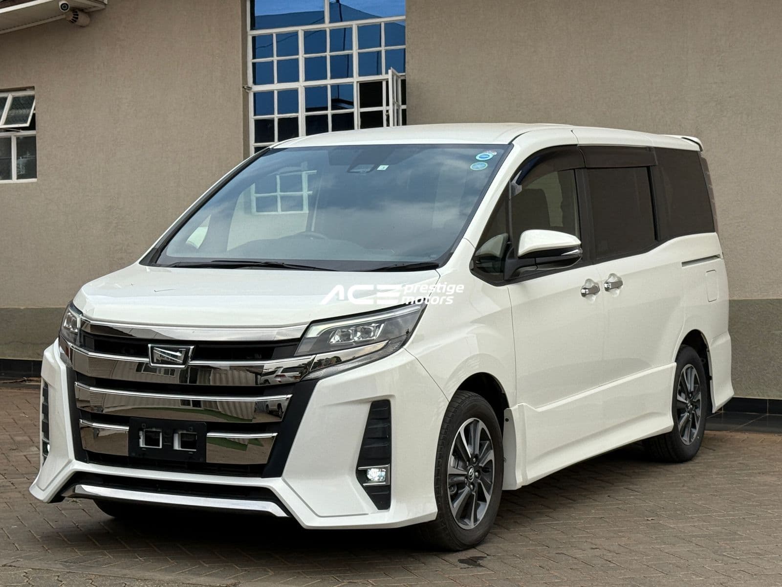Image of  Toyota Noah WXB  YOM - 2018