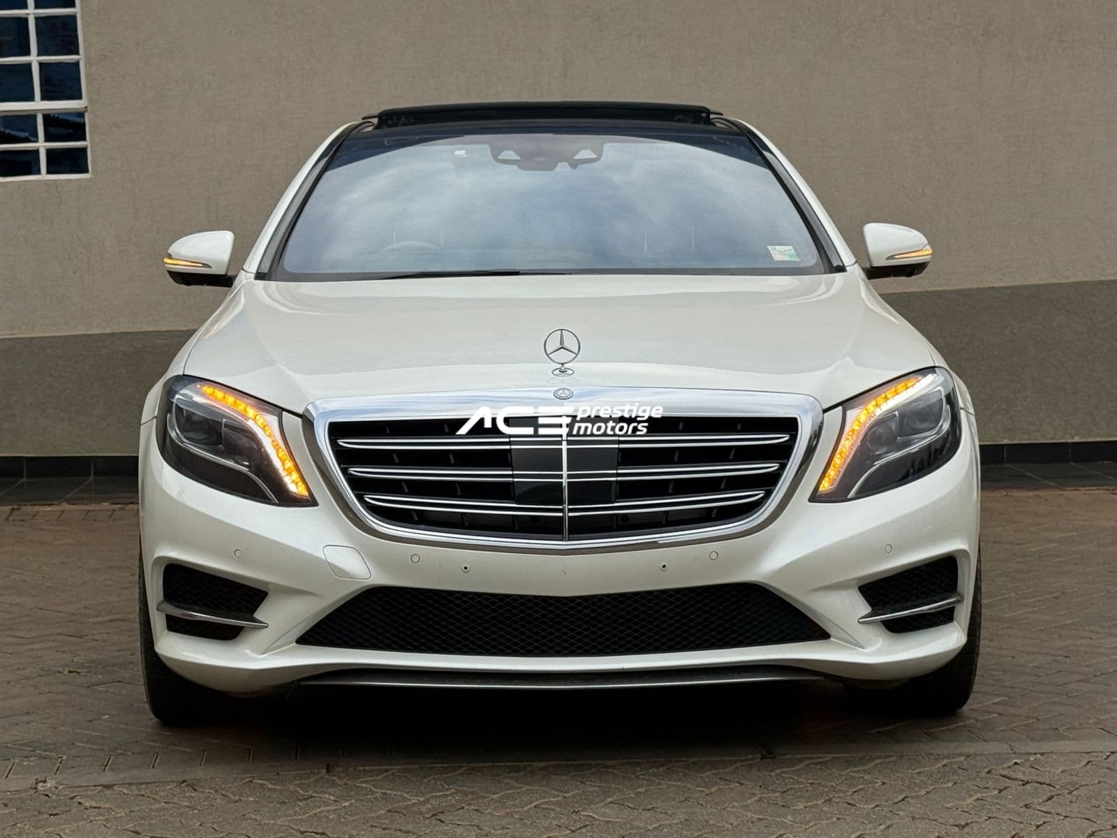 Image of Mercedes-Benz S400h YOM - 2017