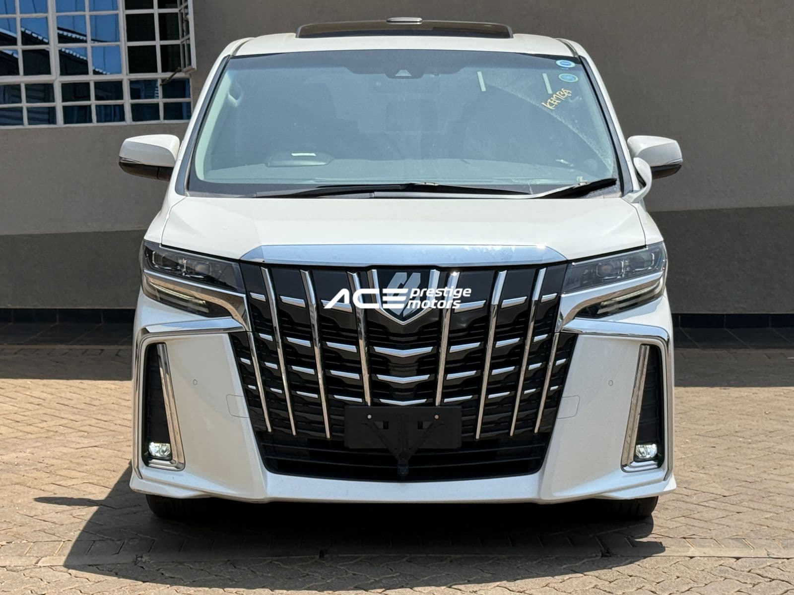 Image of Toyota Alphard YOM - 2018