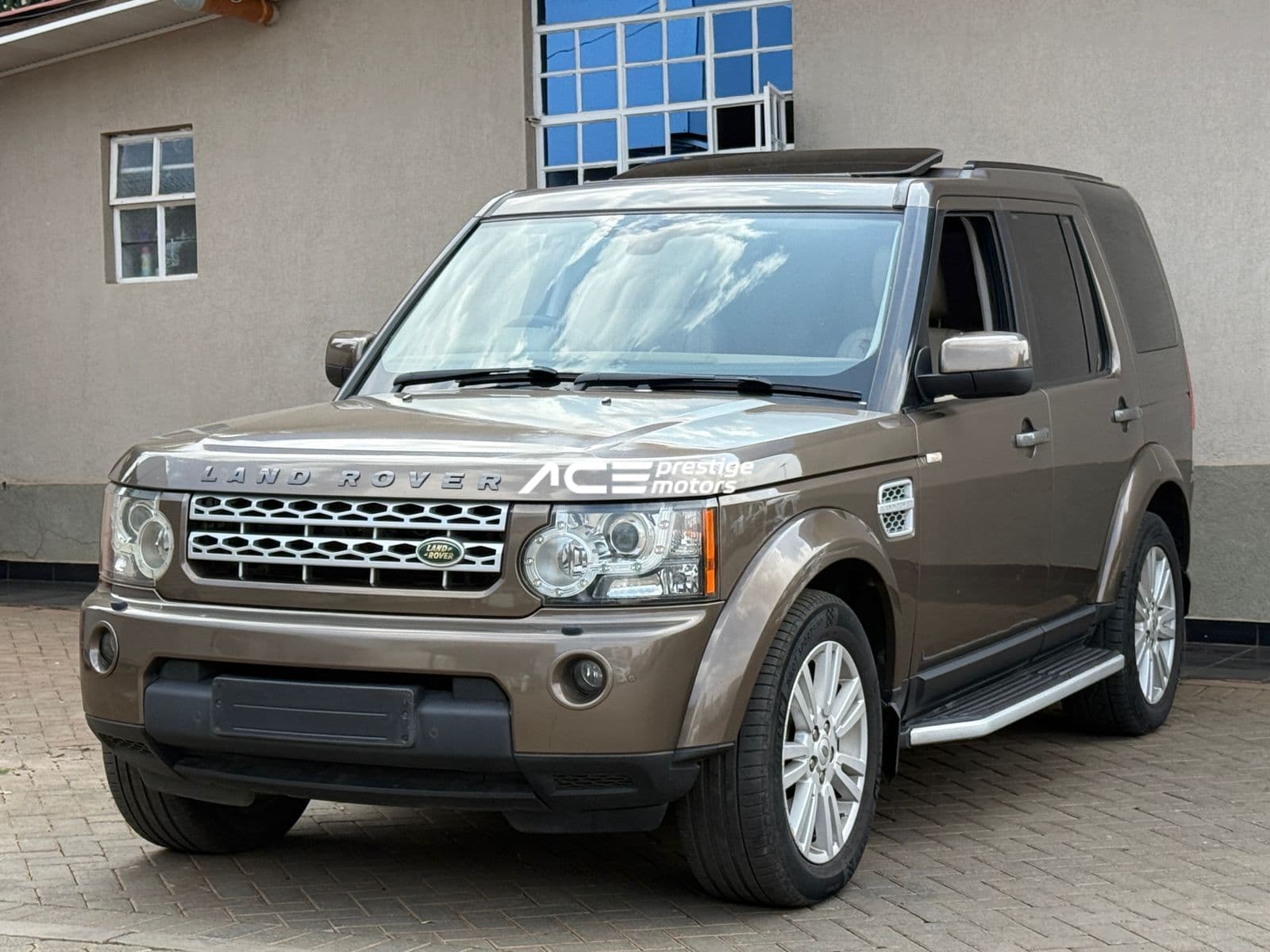 Image of  Land Rover Discovery IV HSE  YOM - 2010