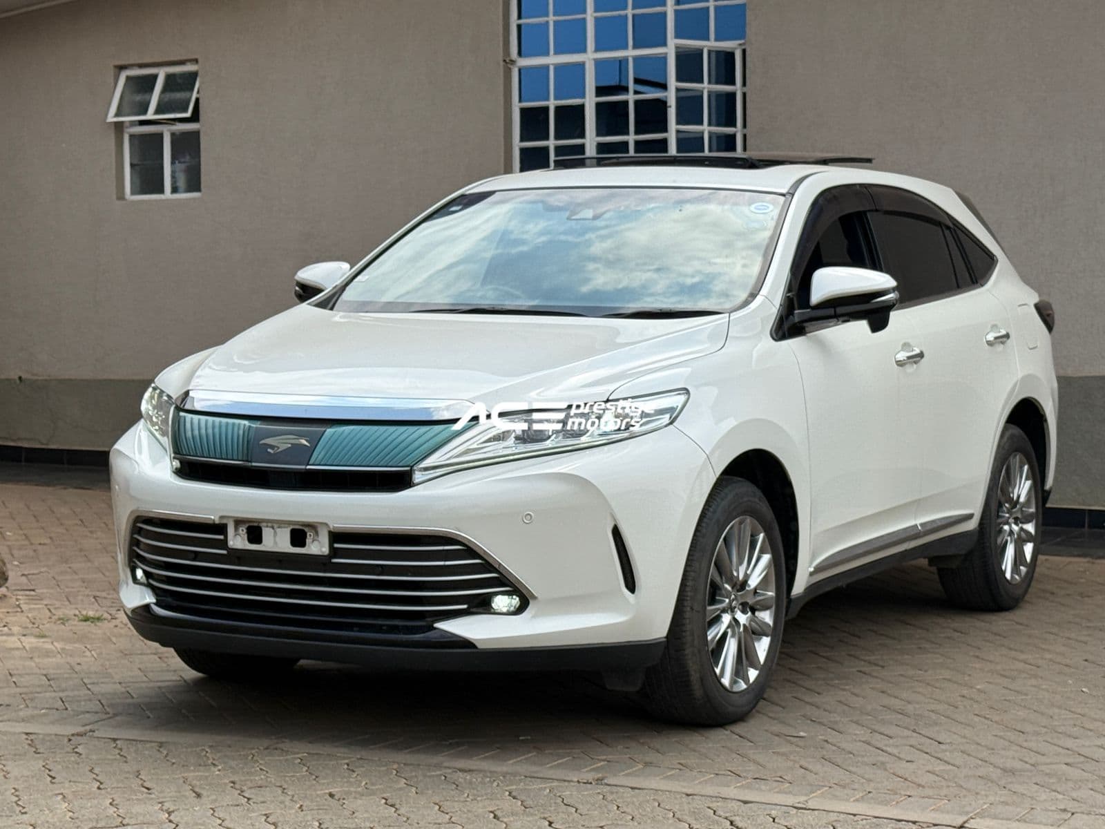 Image of  Toyota Harrier YOM - 2018