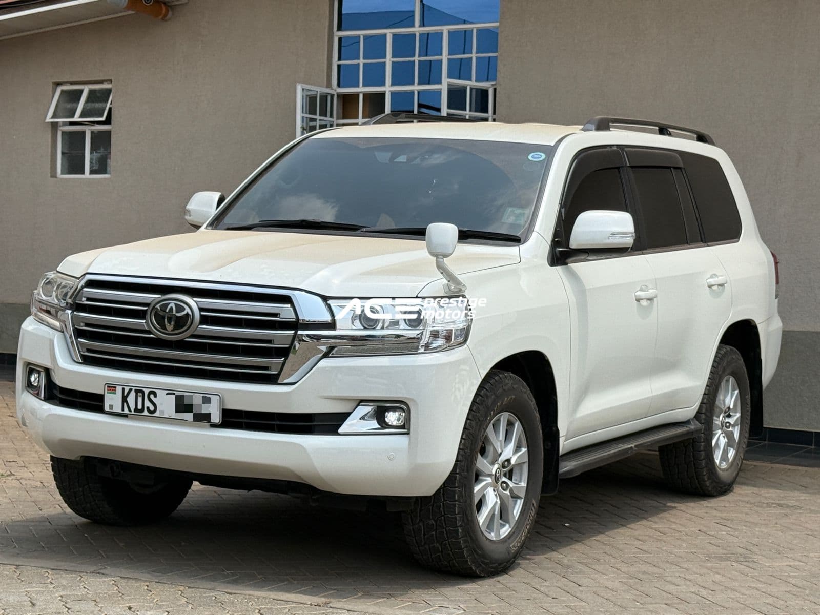 Image of Toyota Land Cruiser LC200 ZX YOM - 2017