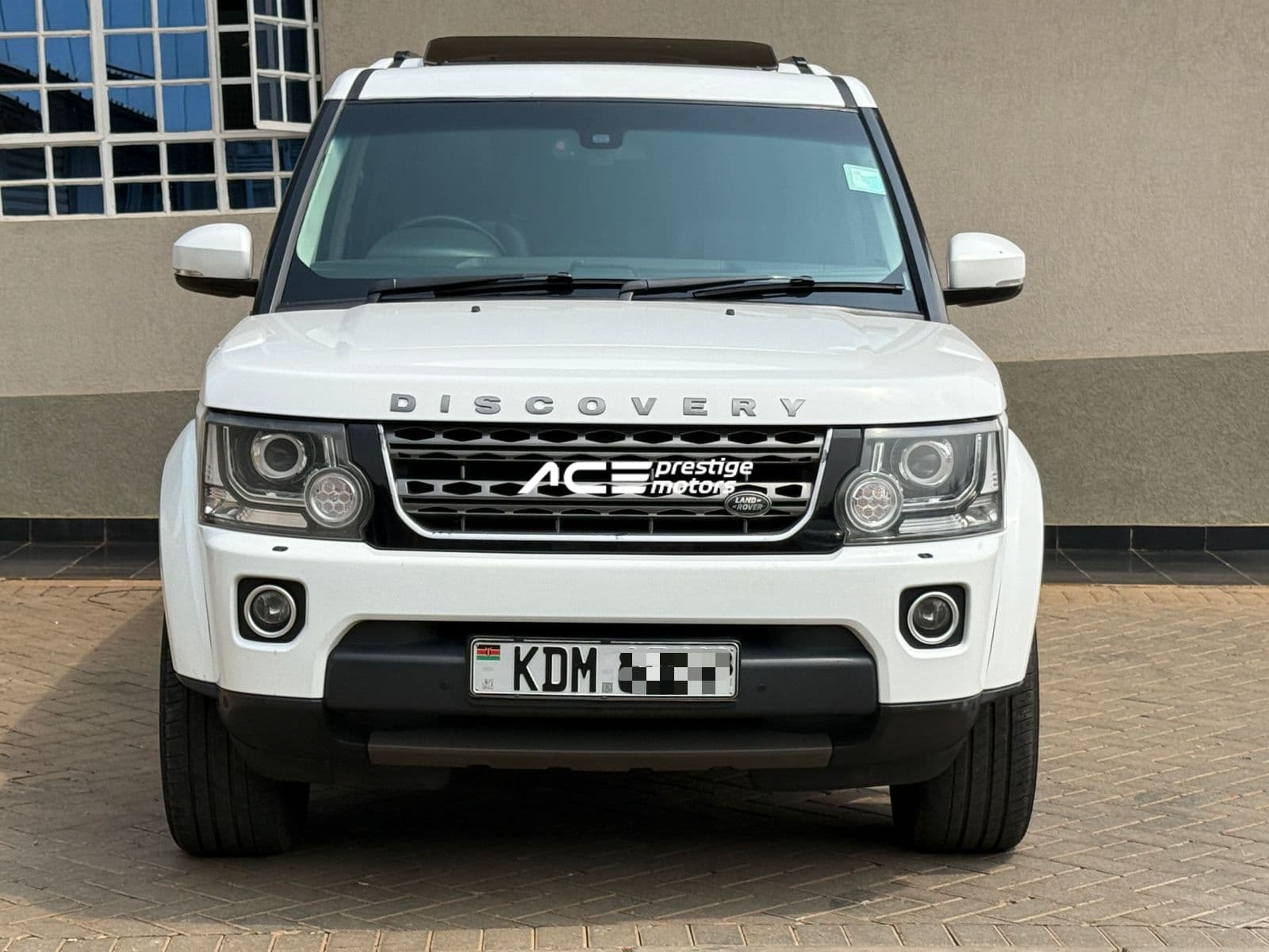 Image of Land Rover Discovery IV SDV6  YOM - 2016