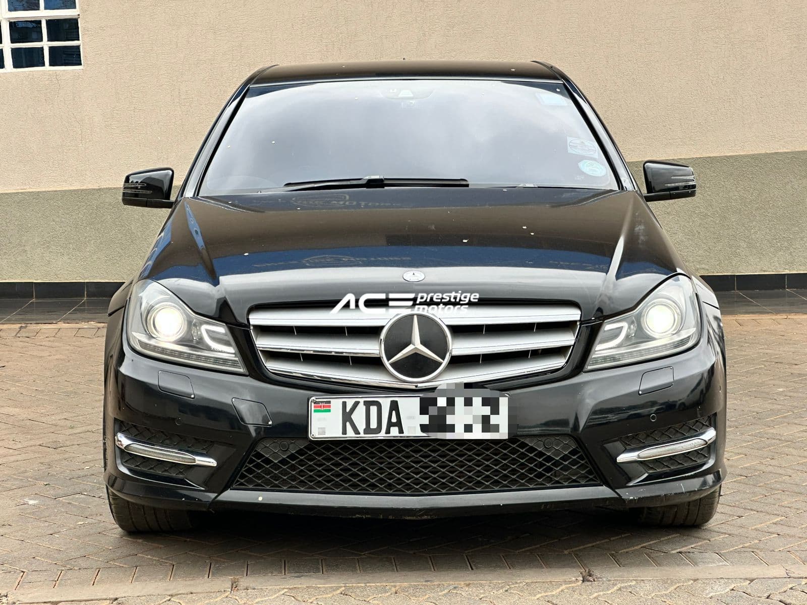 Image of Mercedes-Benz C200 YOM - 2013