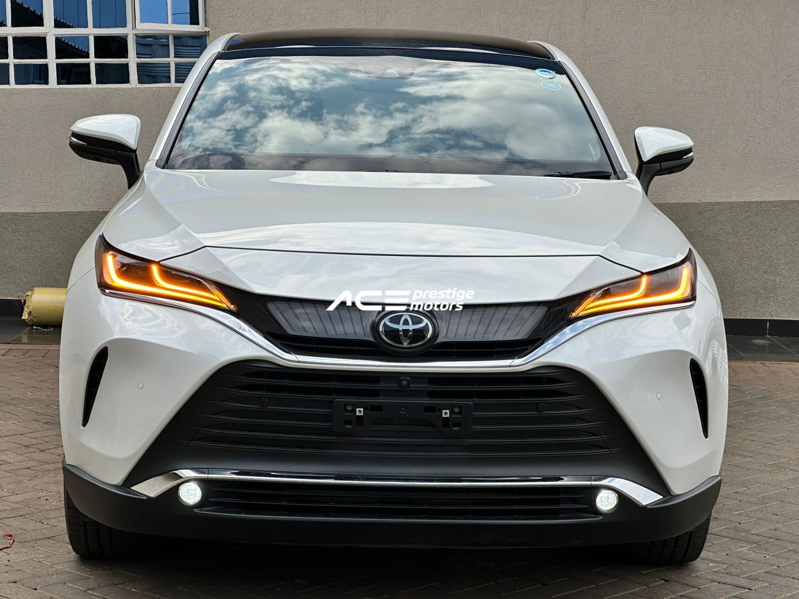 Image of Toyota Harrier YOM - 2022