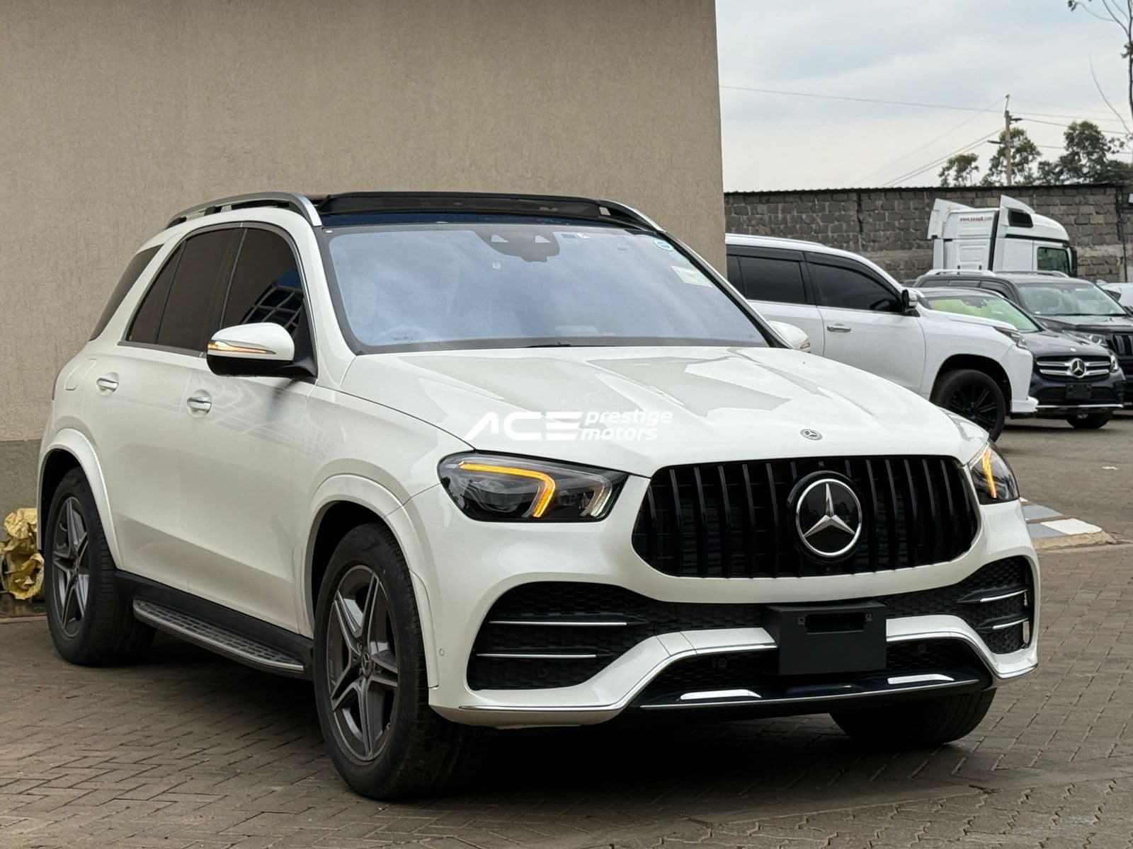 Image of Mercedes Benz GLE 300d YOM - 2019