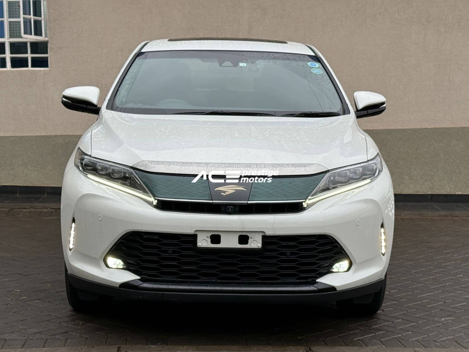 Image of Toyota Harrier Turbo YOM - 2018