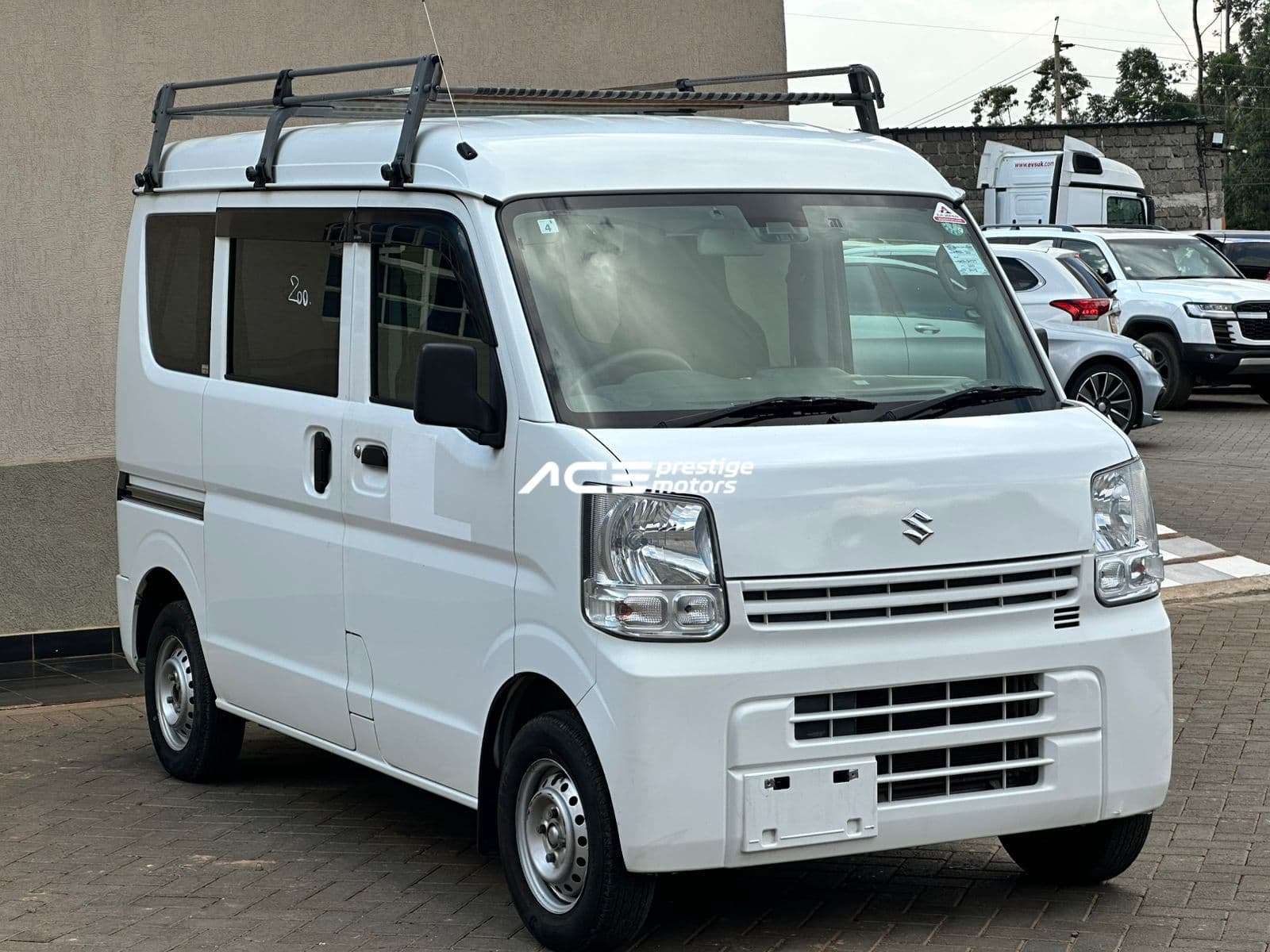 Image of Suzuki Every YOM - 2018