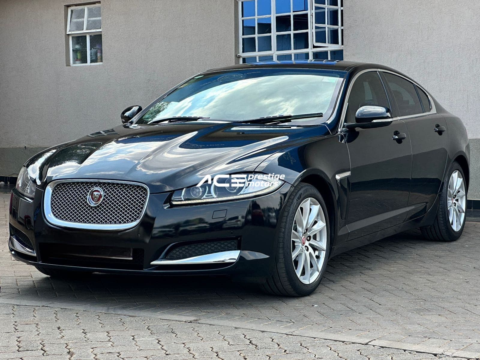 Image of Jaguar XF  YOM - 2015