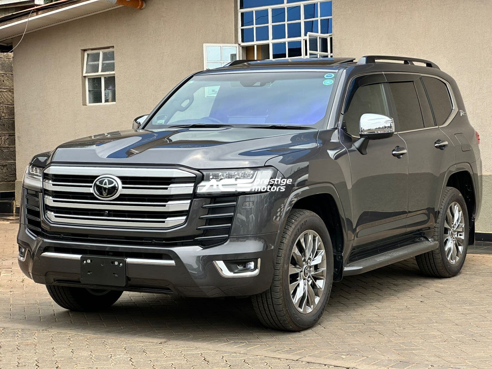 Image of Toyota Land Cruiser LC300 ZX YOM - 2022