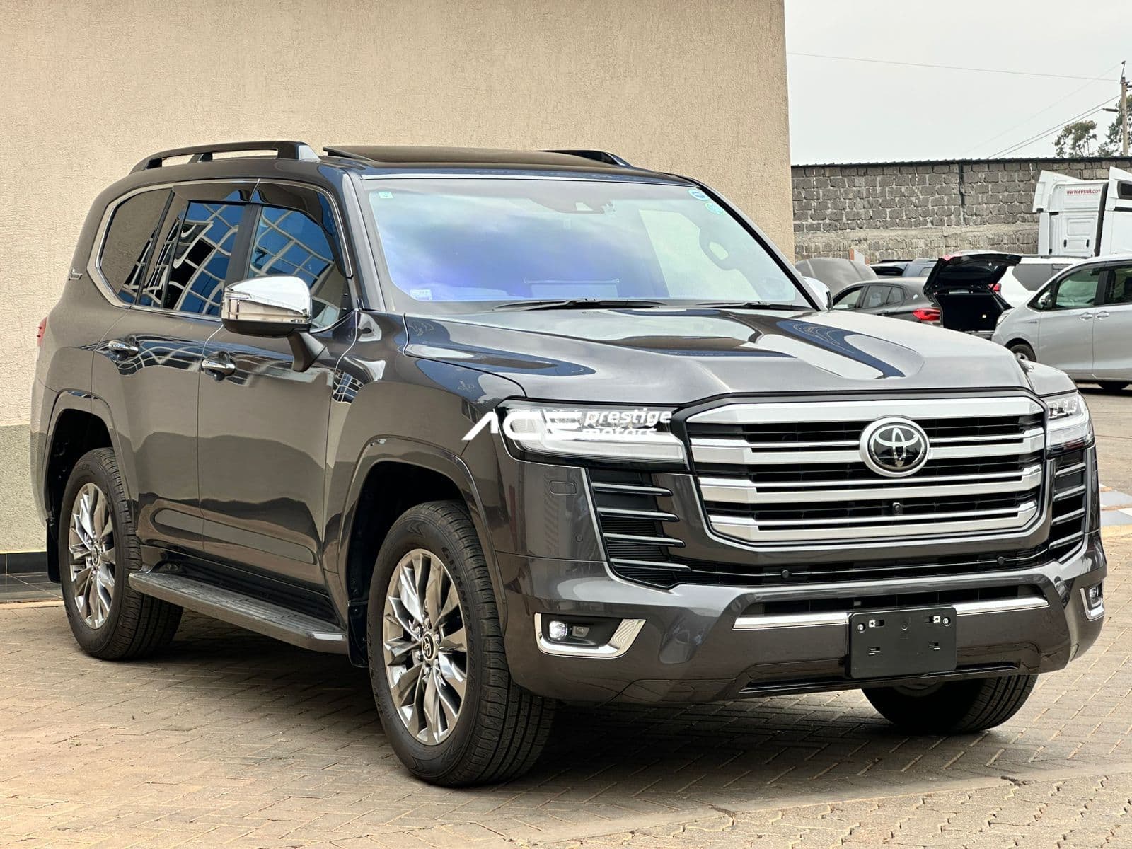 Image of Toyota Land Cruiser LC300 ZX YOM - 2022