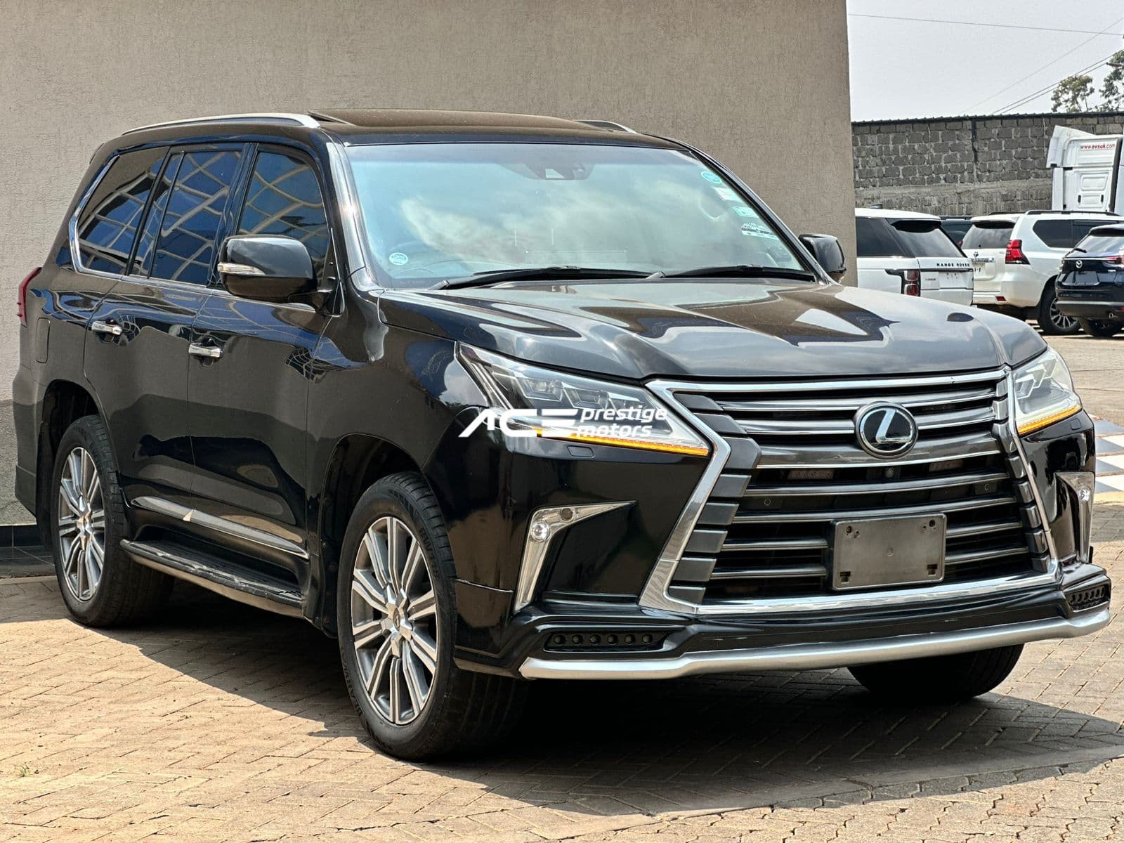 Image of Lexus LX570  YOM - 2016
