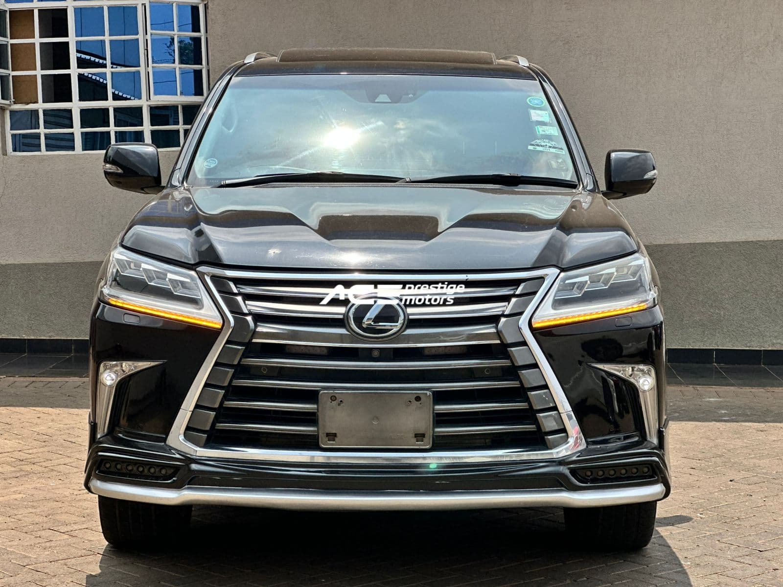 Image of Lexus LX570  YOM - 2016