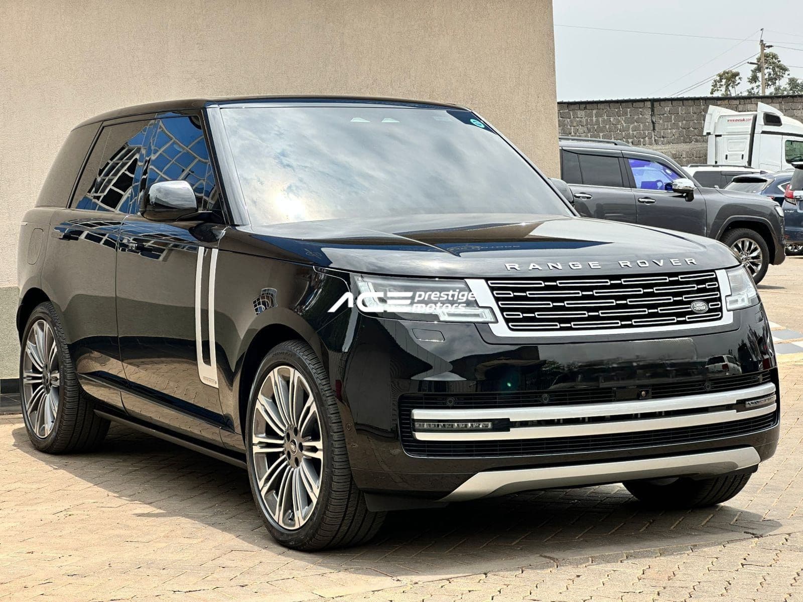 Image of  Range Rover Vogue Autobiography P530 YOM - 2023