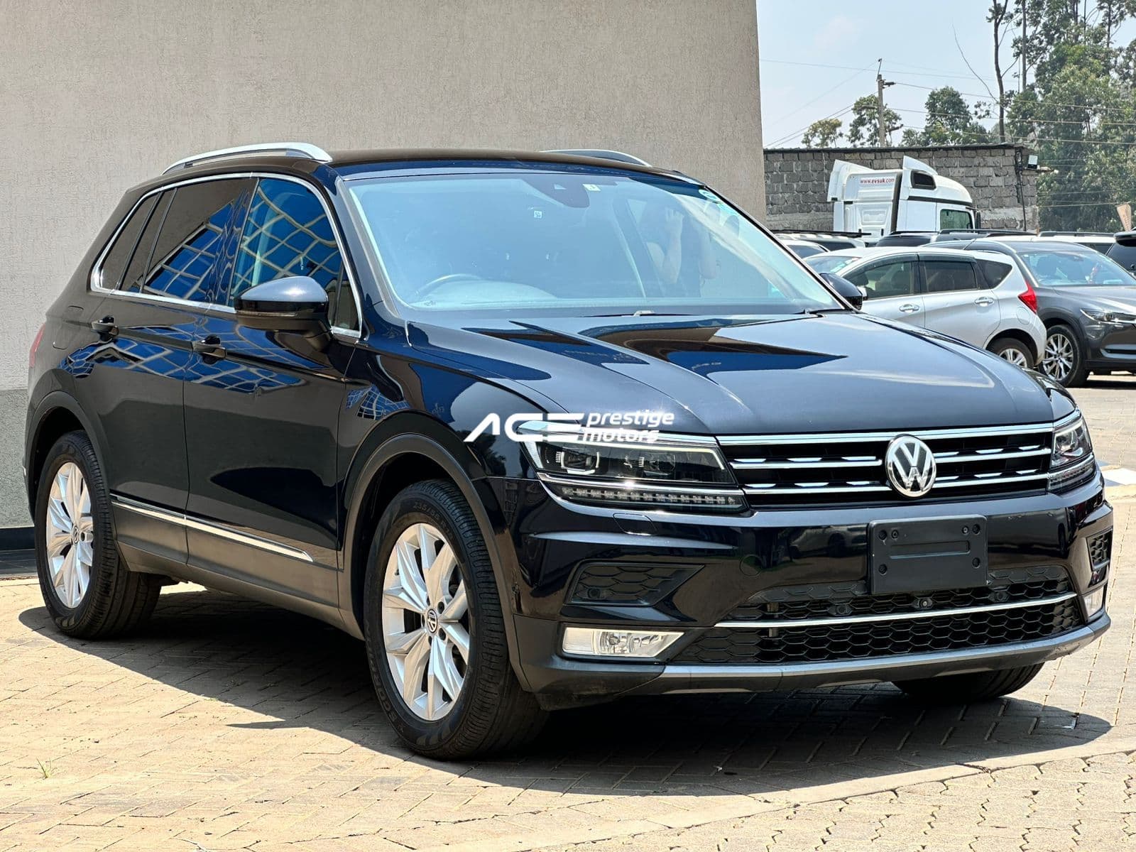 Image of Volkswagen Tiguan  YOM - 2017