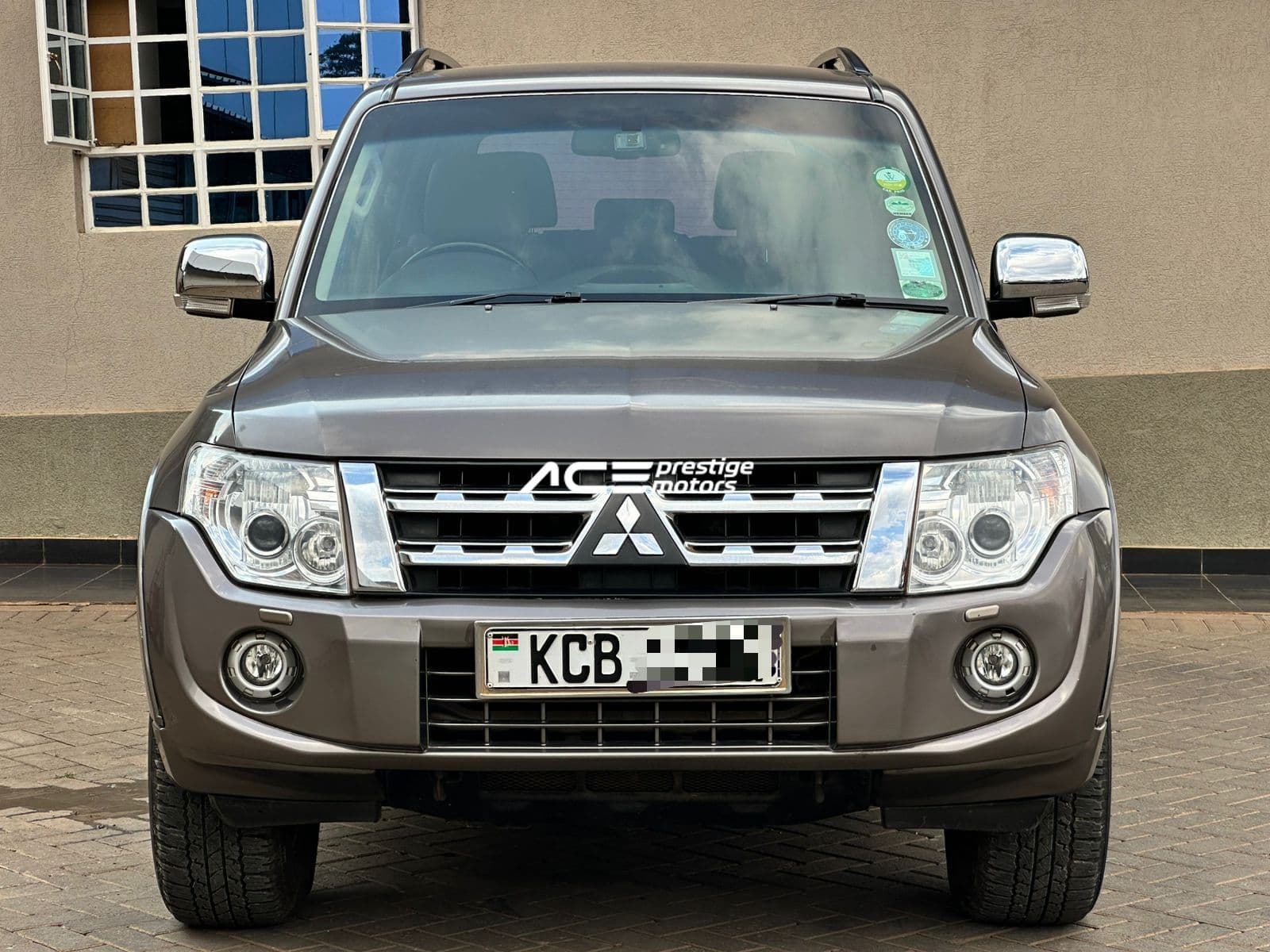 Image of  Mitsubishi Pajero YOM - 2014