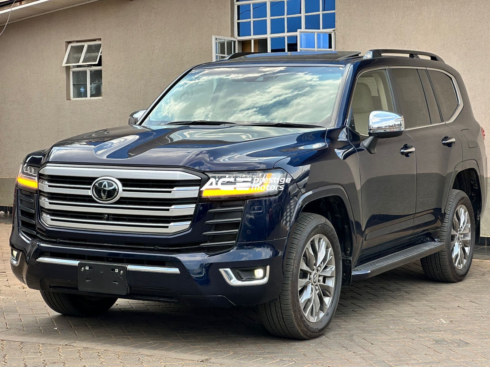 Image of Toyota Land Cruiser Sahara LC300 YOM - 2021