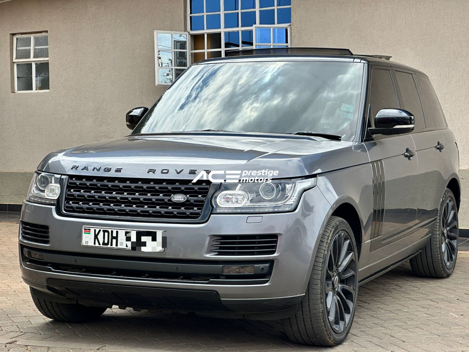 Image of  Range Rover Vogue Autobiography YOM - 2015