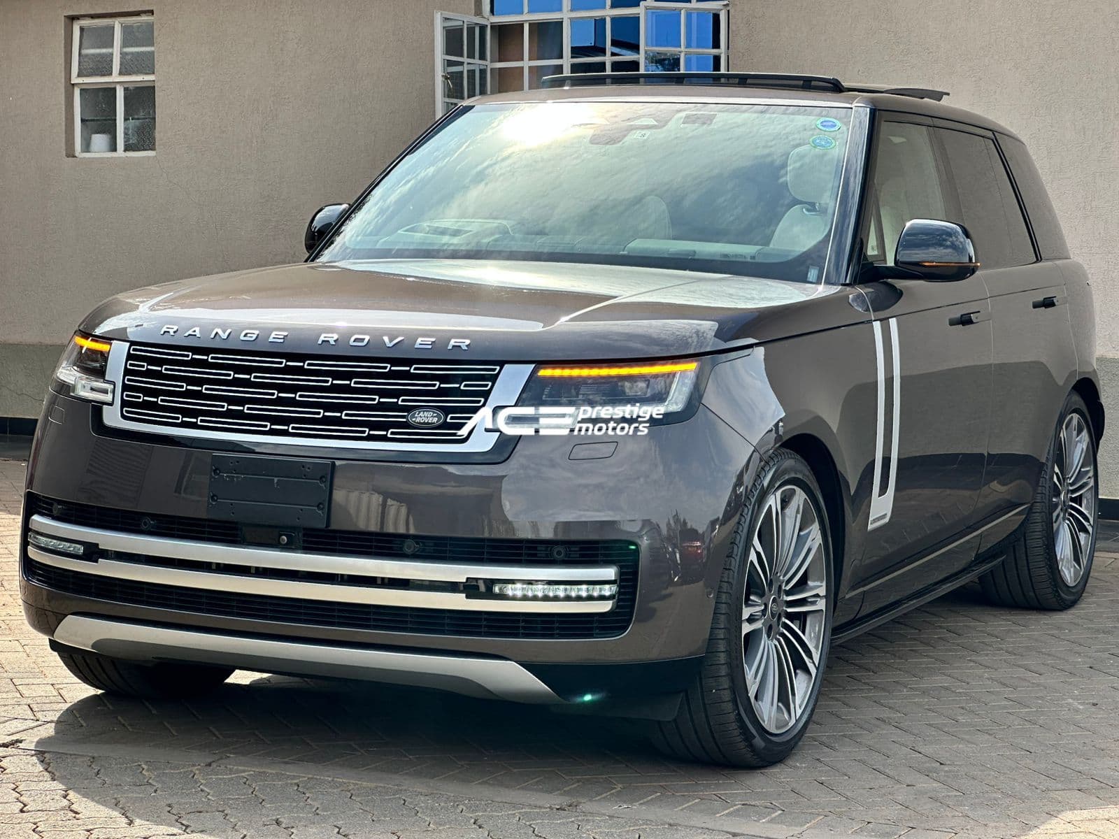 Image of Range Rover Vogue Autobiography D300 YOM - 2022