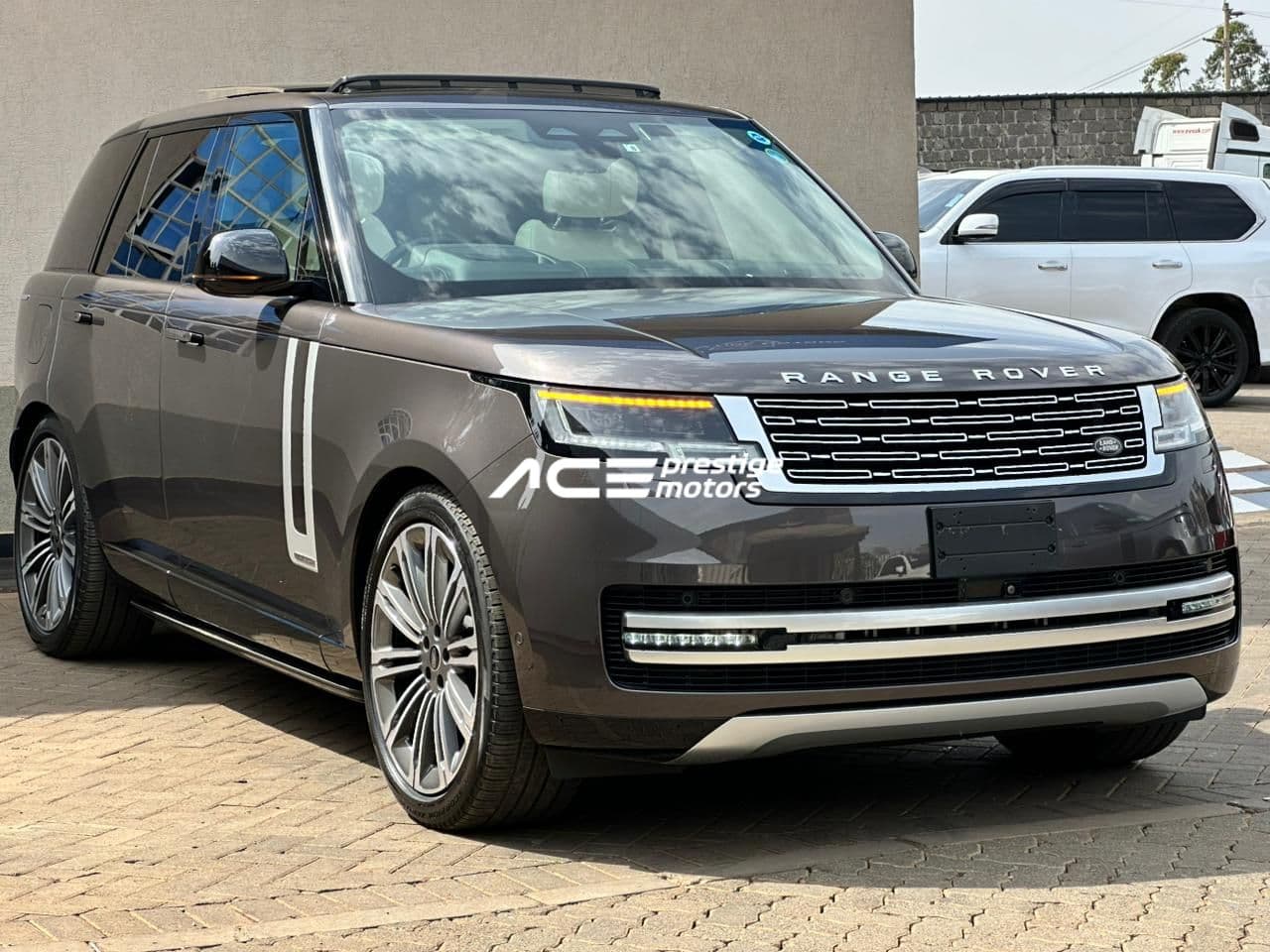 Image of Range Rover Vogue Autobiography D300 YOM - 2022