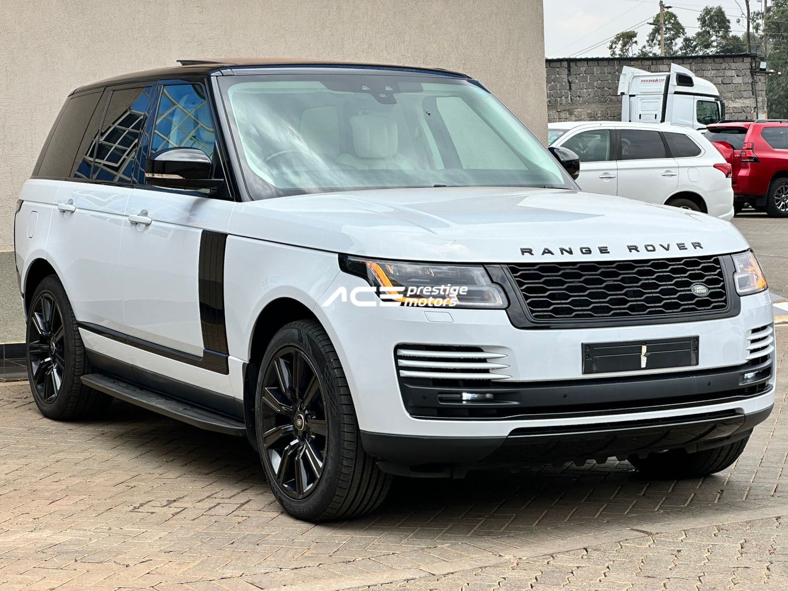 Image of  Range Rover Vogue YOM - 2018