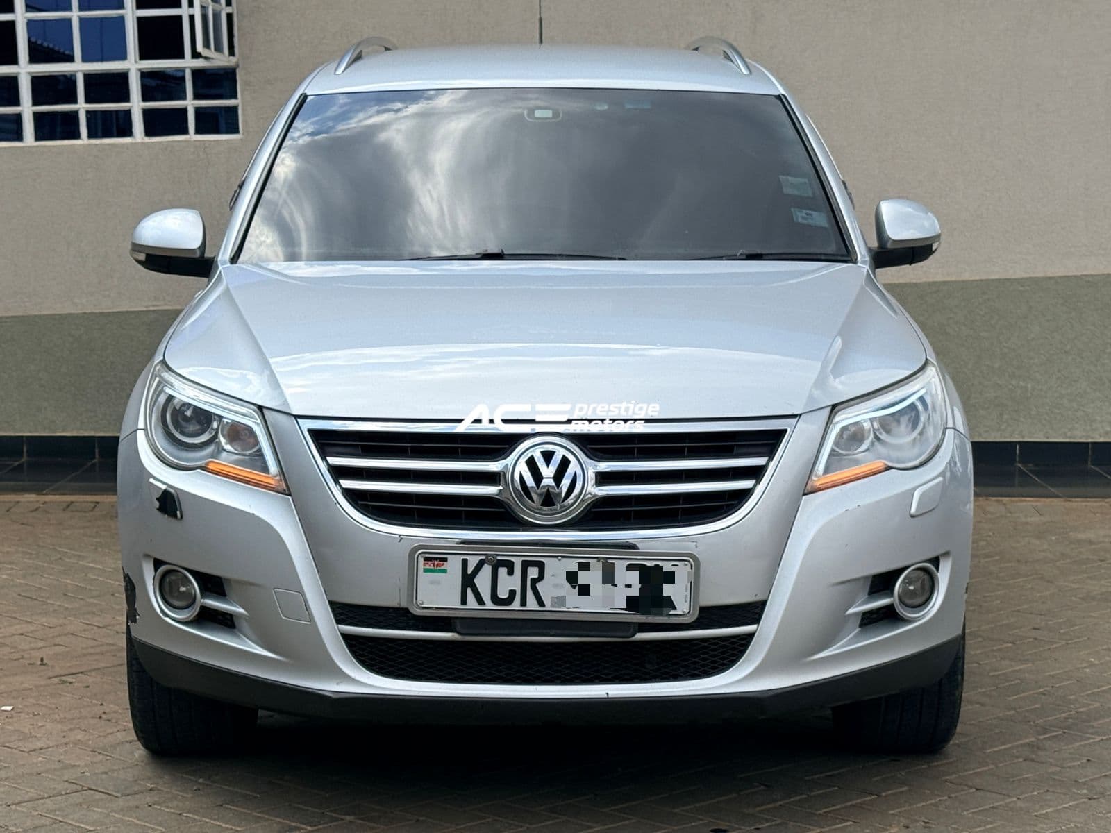 Image of Volkswagen Tiguan YOM - 2011