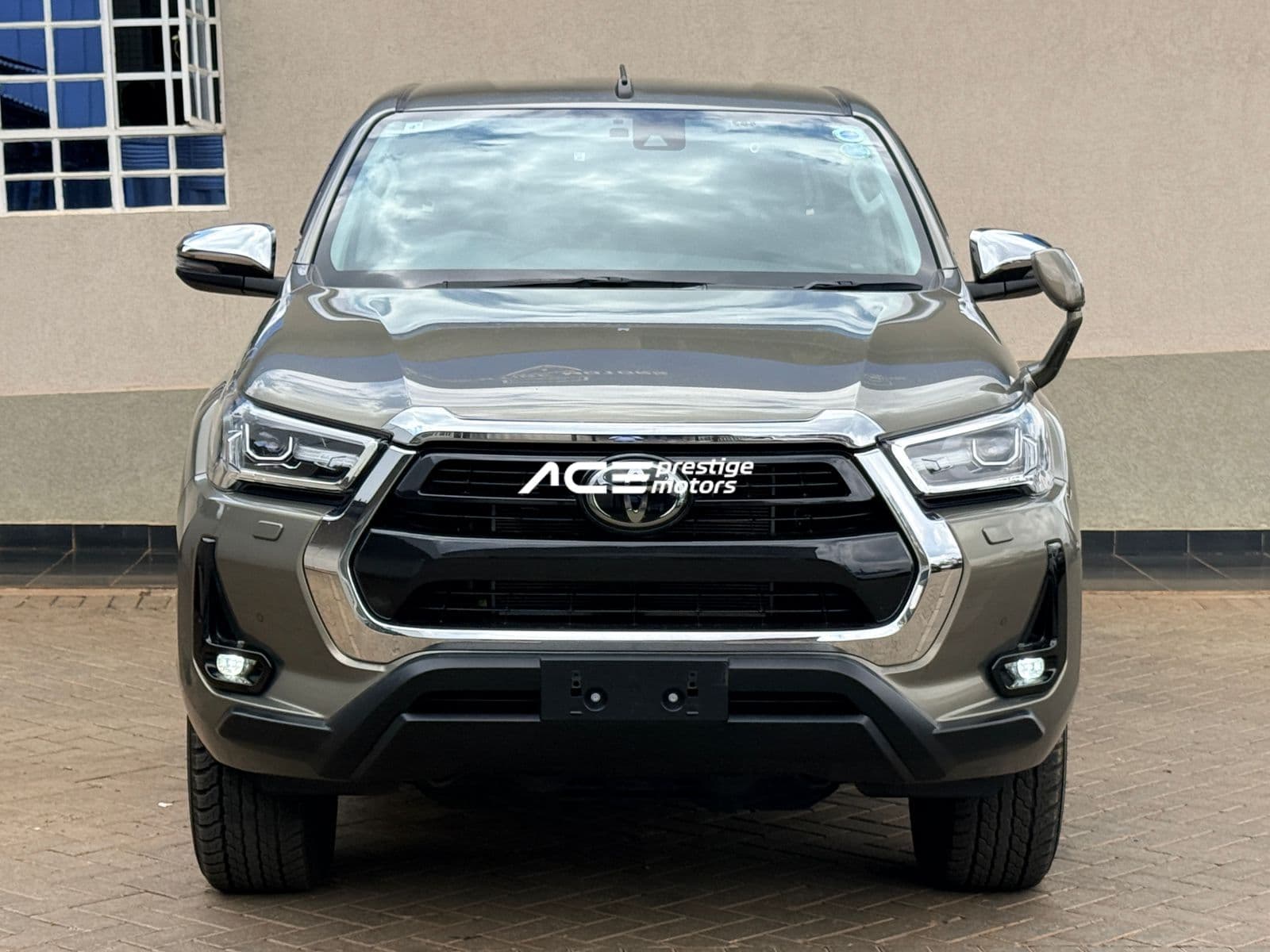 Image of Toyota Hilux  YOM - 2021