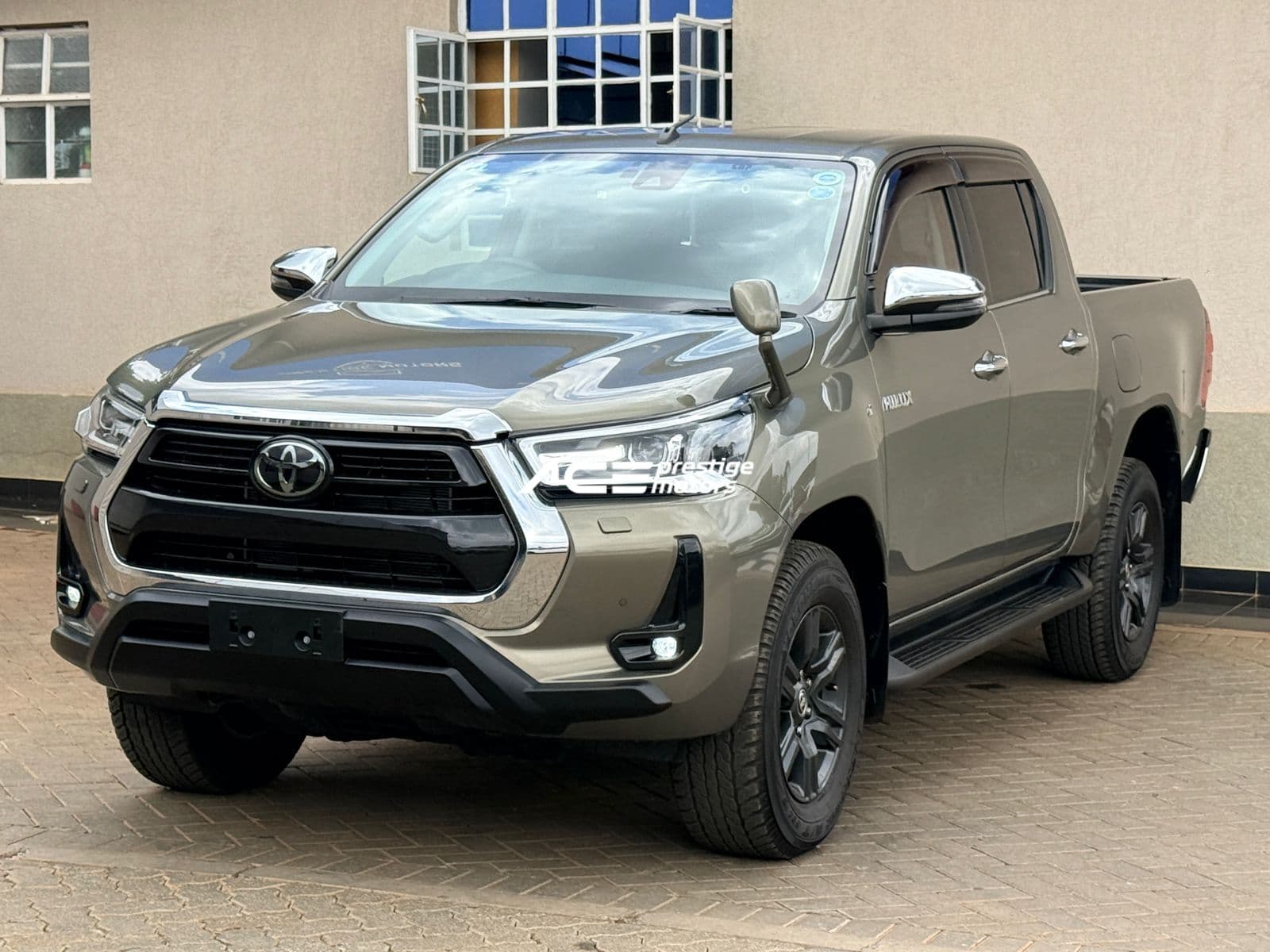 Image of Toyota Hilux  YOM - 2021