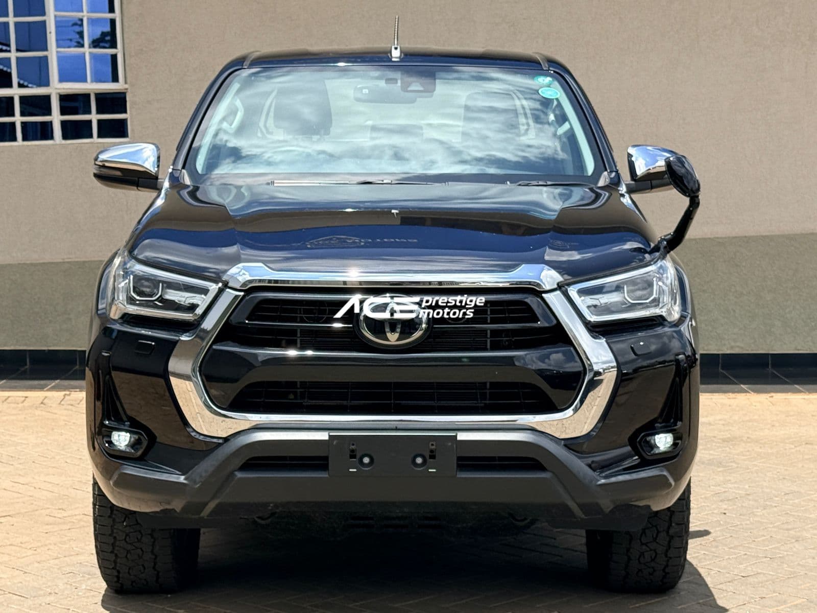 Image of Toyota Hilux YOM - 2020
