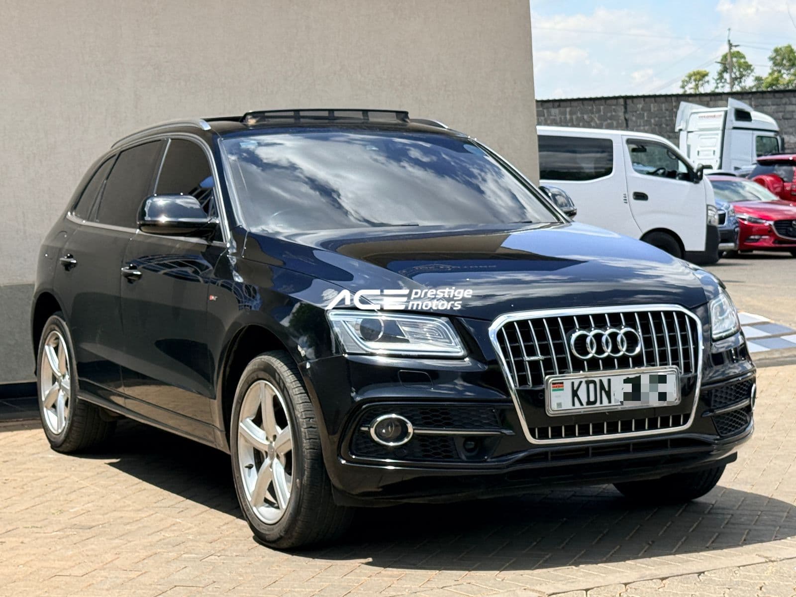 Image of Audi Q5 S line/Panoramic Sunroof  YOM - 2016
