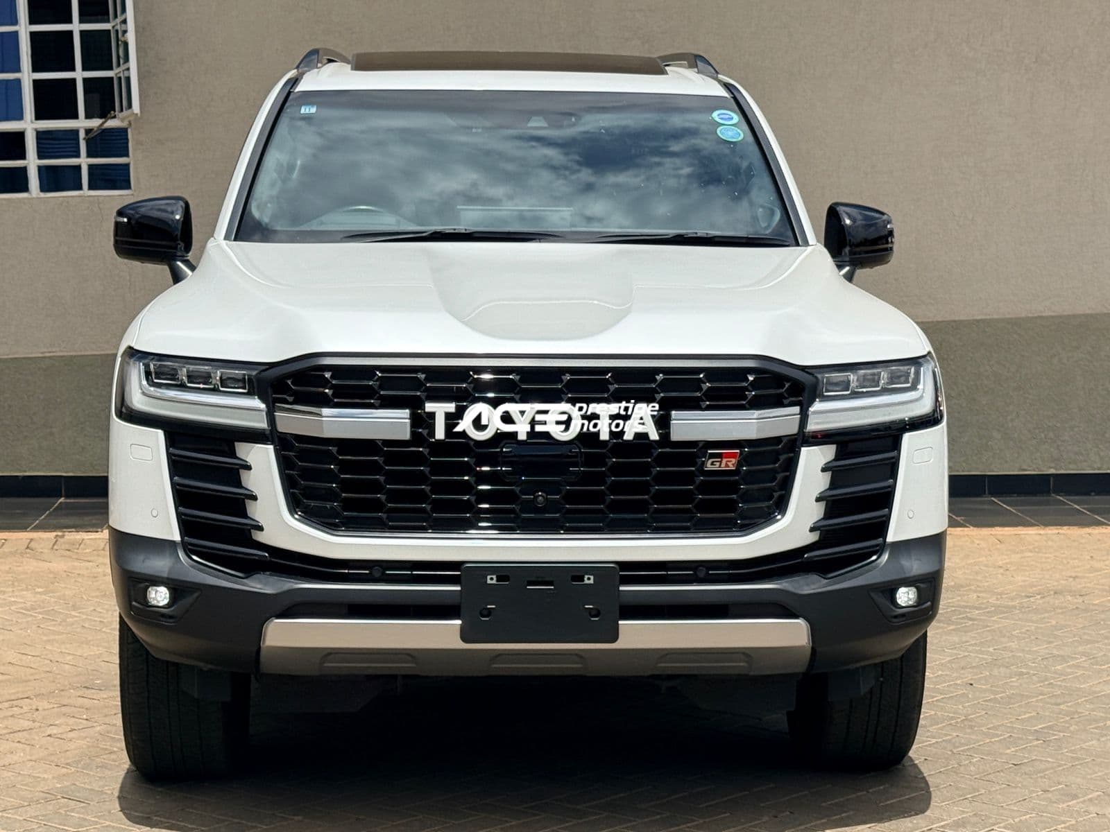 Image of Toyota LandCruiser LC300 GR Sport YOM - 2021