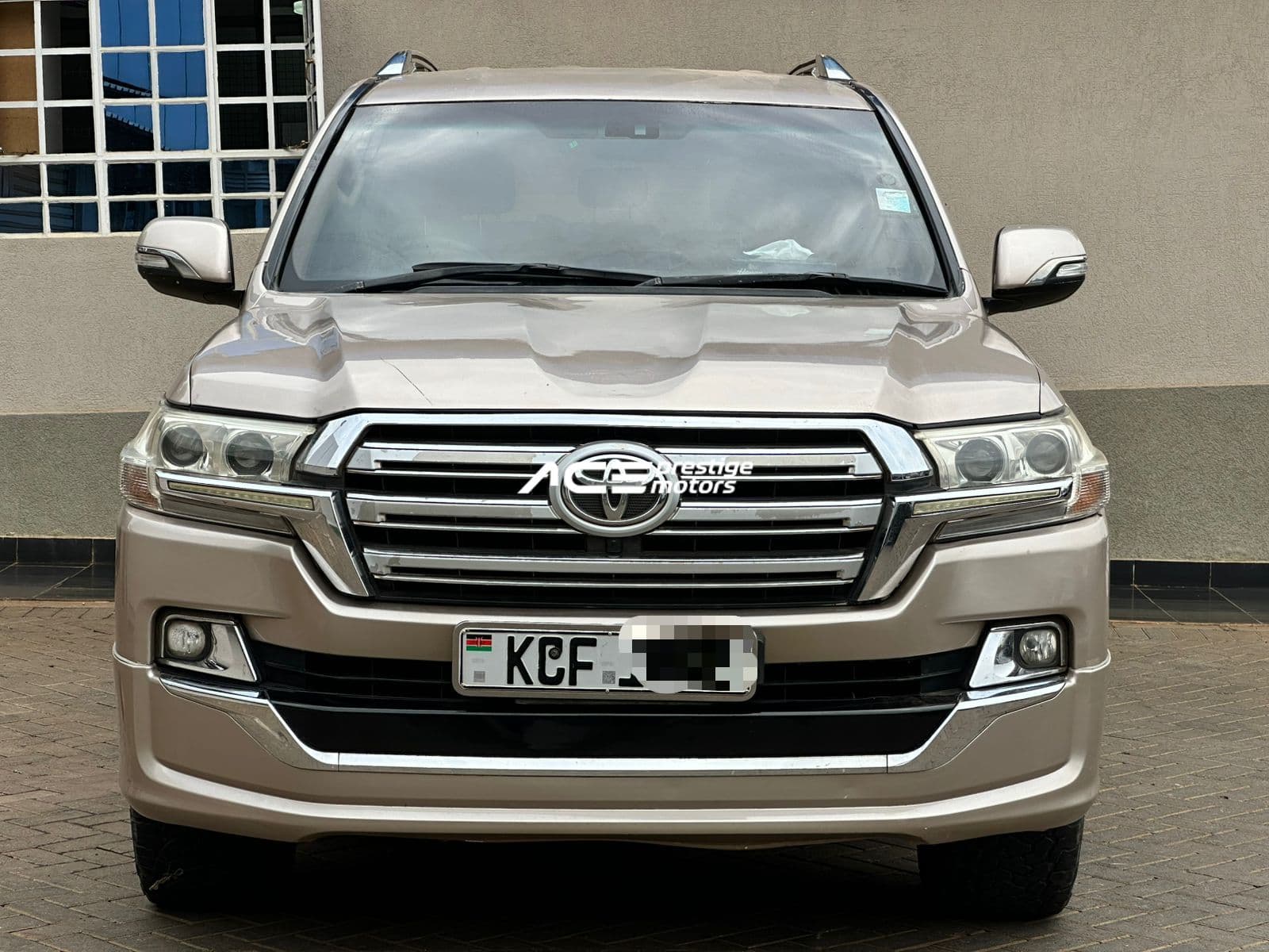 Image of Toyota Land Cruiser V8 LC200 YOM - 2008
